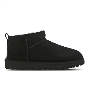 Foot Locker UGG Classic Sneakers Dames - Zwart - Maat 41 - Leer aanbieding