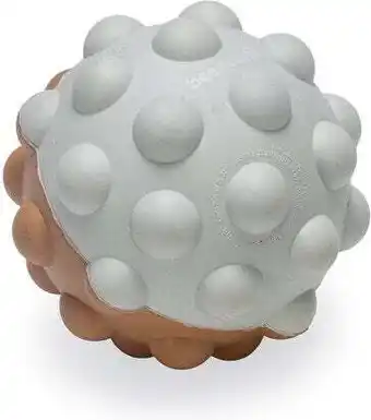 Intratuin Beeztees speelbal Denise D 8 H 8 cm aanbieding