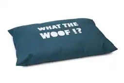 Welkoop Beeztees What the woof - Ligkussen - Groen - 100x70cm aanbieding