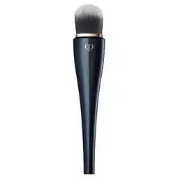 Douglas Clé de Peau Beauté Light Coverage Foundation Brush aanbieding