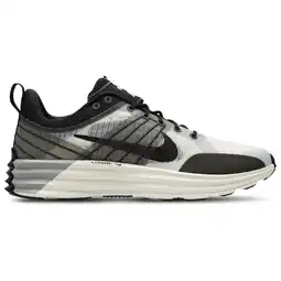 Foot Locker Nike Lunar Roam Sneakers Heren - Zwart - Maat 41 - Mesh/Synthetisch aanbieding