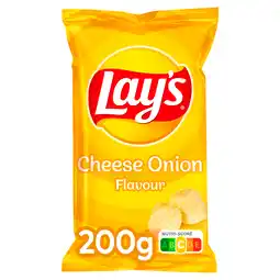 PLUS Lays Flatchips Cheese on aanbieding