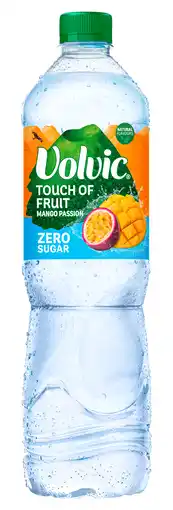 PLUS Volvic Touch of fruit mango passion aanbieding