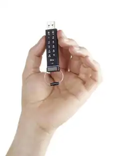Conrad iStorage datAshur USB-stick 8 GB Zwart IS-FL-DA-256-8 USB-A 2.0 aanbieding