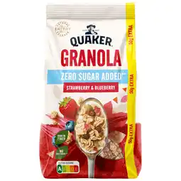 PLUS Quaker Granola Strawberry Blueberry aanbieding