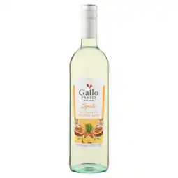 PLUS Gallo Spritz Pineapple & Passionfruit aanbieding