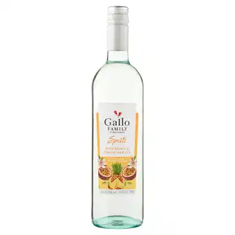 PLUS Gallo Spritz Pineapple & Passionfruit aanbieding