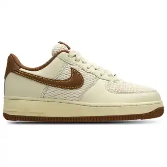 Foot Locker Nike Air Force Sneakers Heren - Bruin - Maat 40.5 - Leer aanbieding
