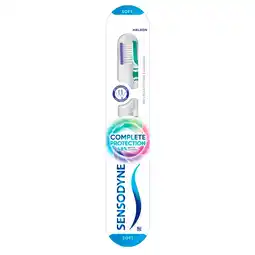Kruidvat Sensodyne Complete Protection Soft Tandenborstel voor Gevoelige Tanden aanbieding