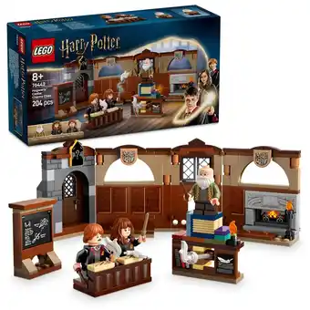Kruidvat LEGO Harry Potter 76442 Kasteel Zweinstein: Toverspreukenles aanbieding
