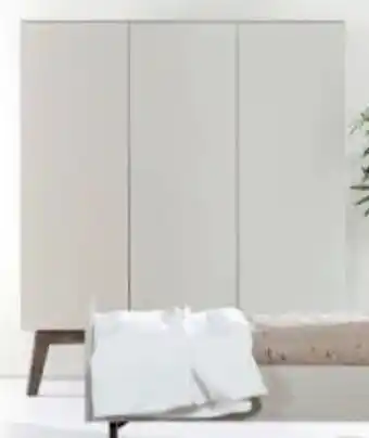 Babypark Kledingkast 3 deurs aanbieding