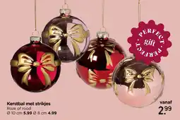 Xenos Kerstbal met strikjes Roze of rood. aanbieding