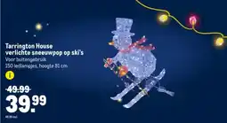 Makro Tarrington House verlichte sneeuwpop op ski's aanbieding