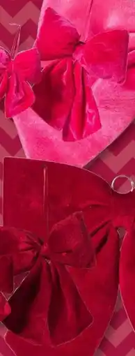 Xenos Kerststrik velvet roze of donkerrood aanbieding