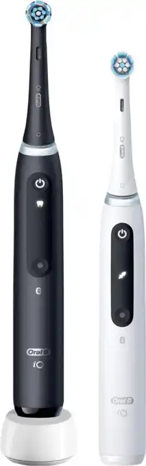 Amazon Oral-B iO 5 stuks elektrische tandenborstels, zwart en wit, Bluetooth, 2 borstels, 1 reisetui aanbieding