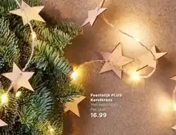 PLUS Feestelijk PLUS Kerstkrans Met ledlichtjes aanbieding