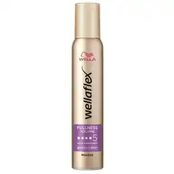 Trekpleister Wella Wellaflex Fullness Volume Hold 5 Mousse aanbieding