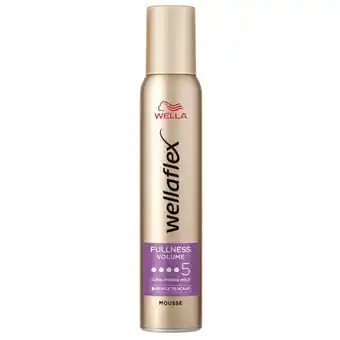 Trekpleister Wella Wellaflex Fullness Volume Hold 5 Mousse aanbieding