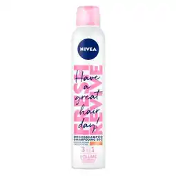 Trekpleister NIVEA Fresh Revive 3-in-1 Droogshampoo voor Donkerblond Haar aanbieding