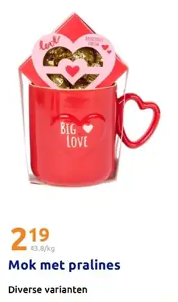Action Mok met pralines aanbieding
