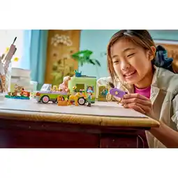 Kruidvat LEGO Friends 42695 Trailer met Paard en Veulen aanbieding