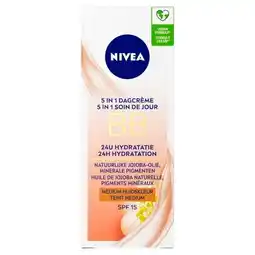 Trekpleister NIVEA 5-In-1 SPF15 Medium Huidskleur BB Cream aanbieding