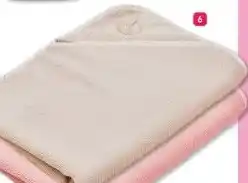 Etos Sport handdoek beige of roze aanbieding