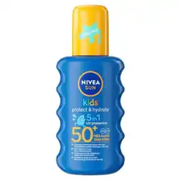 Trekpleister NIVEA Sun Kids Protect & Hydrate SPF50+ Zonnebrandspray aanbieding