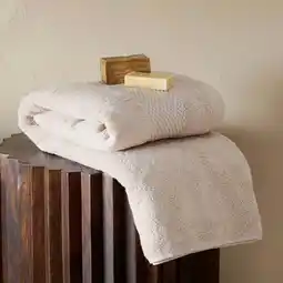 Wehkamp Studio LIVIT Wellness badlaken (150x100 cm) aanbieding