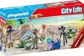 Bol.com PLAYMOBIL City Life PROMO Bruidspaar met camera - 71367 aanbieding