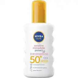 Etos NIVEA SUN Zonnebrand Sensitive Immediate Protect Zonnespray SPF 50+ 200 ML aanbieding