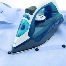 Bol.com BLACK+DECKER stoomstrijkijzer - 2200W - 120g/min - instelbare stoomafgifte - antikalk - precisiepunt aanbieding