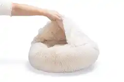 Wehkamp Beeztees wegkruip hondenmand Yala beige (50 cm) aanbieding