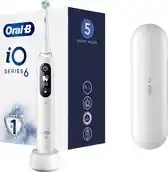Bol.com Oral-B iO 6 - Elektrische Tandenborstel - Wit aanbieding