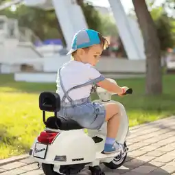Action Vespa kinderscooter - crème-wit aanbieding