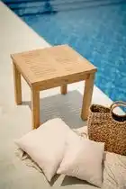 Bol.com Teakea - Kleine Teak Bijzettafel 50x50x45 cm - Massief Teakhout - Compacte Houten Tuintafel aanbieding