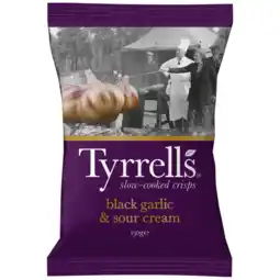 Albert Heijn Tyrrells Black garlic & sour cream aanbieding