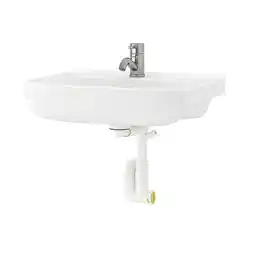 IKEA Toont een witte bjÖrkÅn wandwastafel in de badkamer met een chromen kraan aanbieding