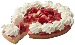PLUS PLUS Korenlanders Aardbeienvlaai met slagroom aanbieding