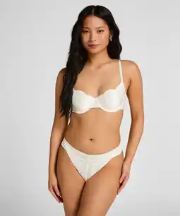 Hunkemoller Hunkemöller Hoog Uitgesneden String Britt Wit aanbieding