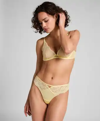 Hunkemoller Hunkemöller Cheekini Liloye Geel aanbieding