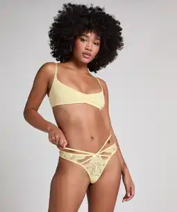 Hunkemoller Hunkemöller String Wera Geel aanbieding