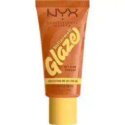 Etos NYX Professional Makeup Buttermelt Glaze Skin Tint SPF30 6 Praline Butta aanbieding