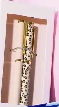 Primera Pennenset Pink Leopard aanbieding