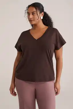 Wehkamp WE Fashion Curve T-shirt bruin aanbieding
