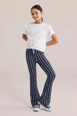 Wehkamp WE Fashion gestreepte flared broek donkerblauw aanbieding