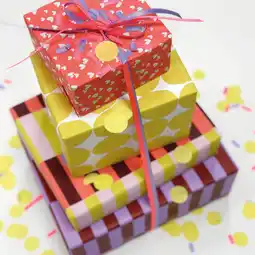 Wehkamp CollectivWarehouse x Wehkamp cadeaupapier - Red Coral Pop (set van 3) aanbieding