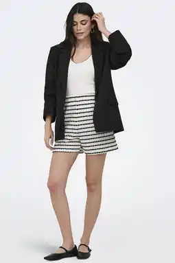 Wehkamp ONLY regular highwaist gestreepte casual short ecru aanbieding