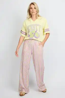 Wehkamp FLURESK straight regularwaist gestreepte casual broek roze aanbieding