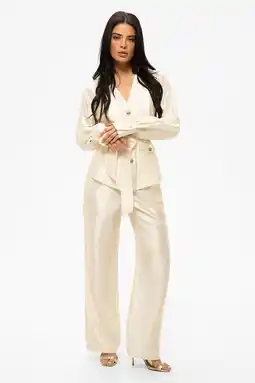 Wehkamp NIKKIE satijnen straight regularwaist broek crème aanbieding